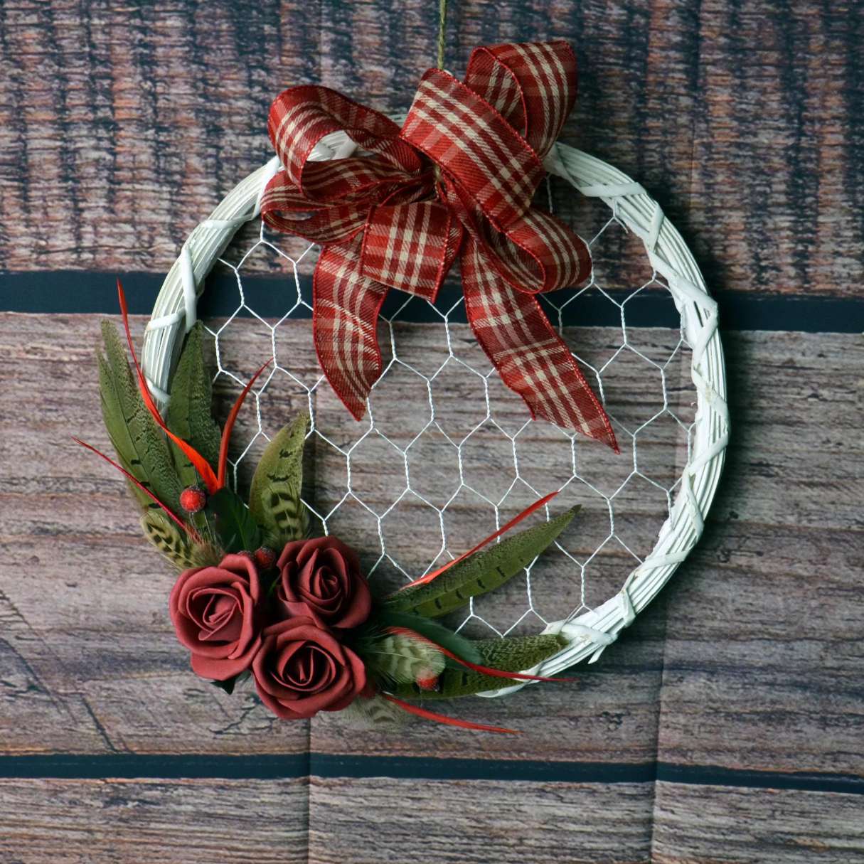 How To Make A Greenery Wreath Centerpiece Using Chicken Wire